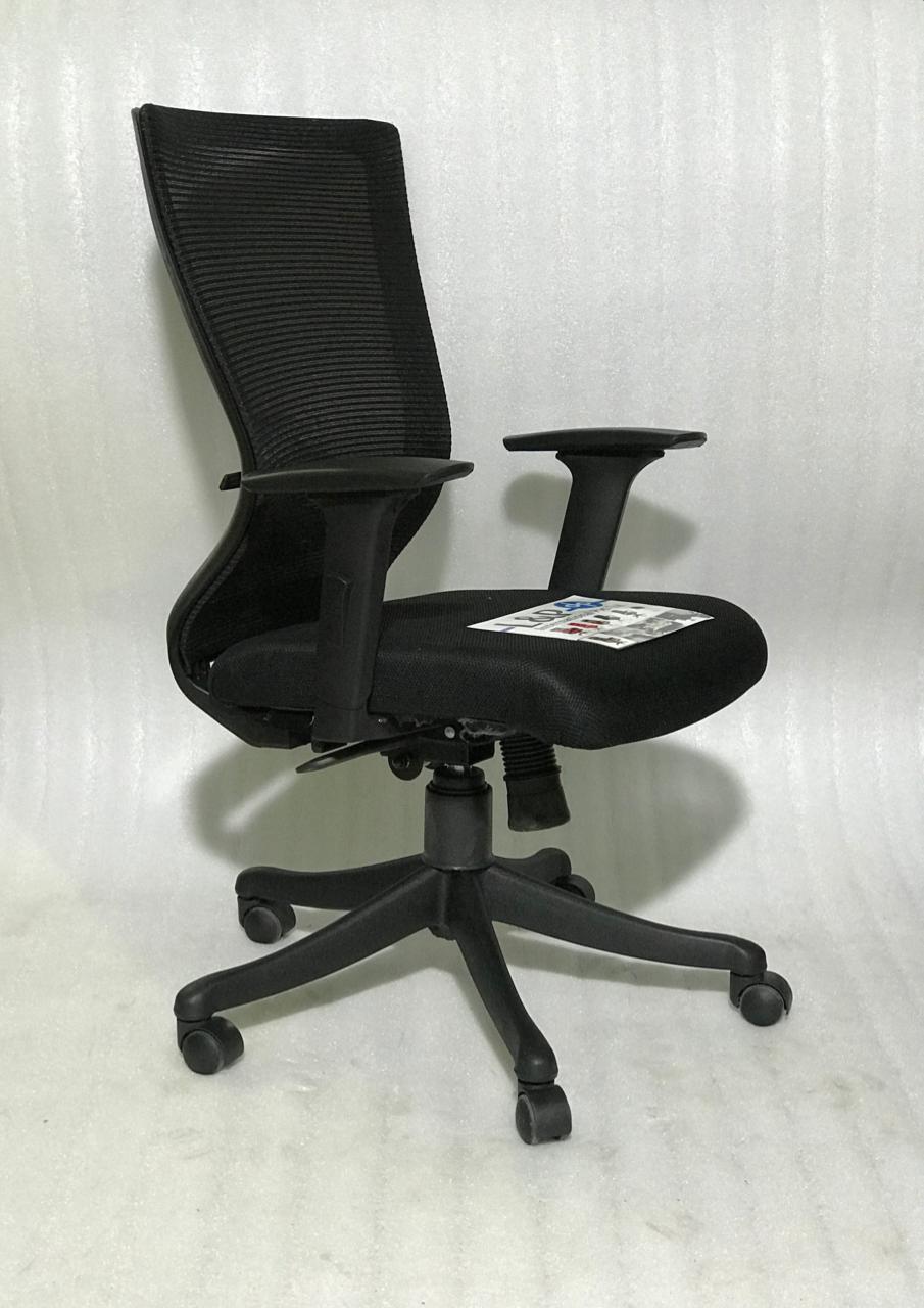 FC463 MB- Majesty Medium Back Premium Mesh Chair