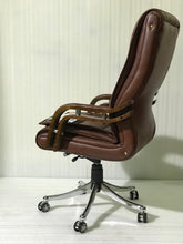 Load image into Gallery viewer, FC117- Executive Revolving Chair
