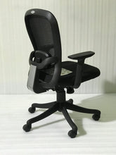 Load image into Gallery viewer, FC421- Butterfly Medium Back Mesh Chair
