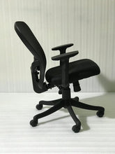 Load image into Gallery viewer, FC421- Butterfly Medium Back Mesh Chair
